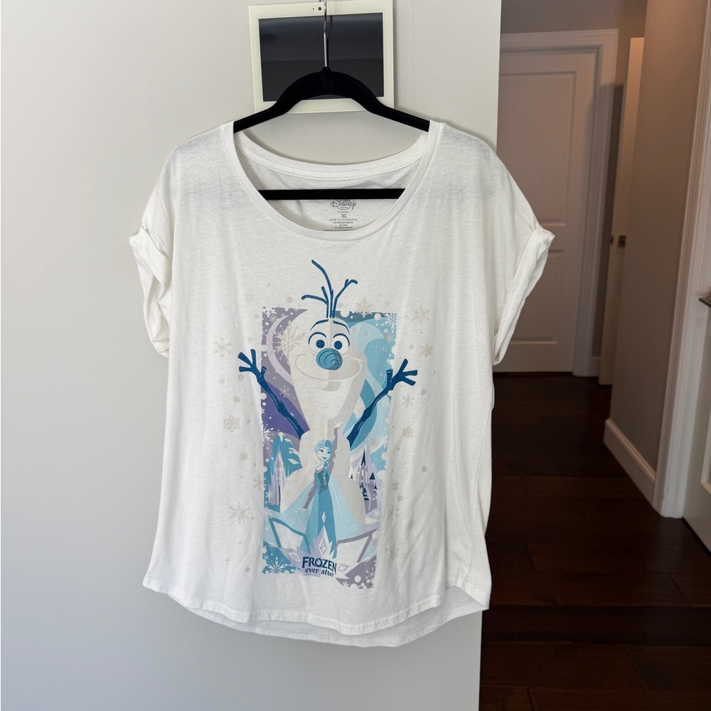 Disney Parks Tshirt - Frozen Ever After